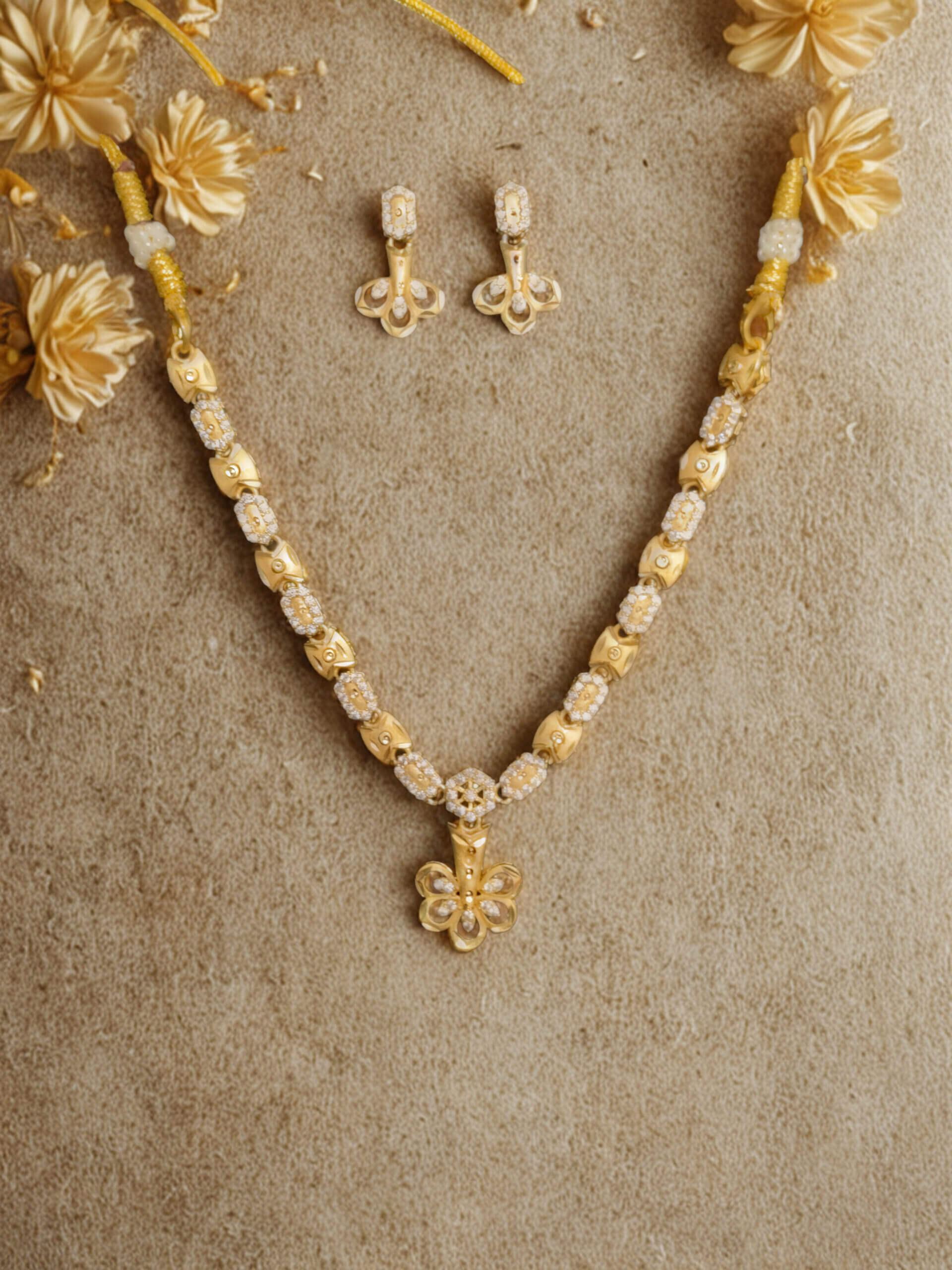 Inaya Floral Polki-Drops